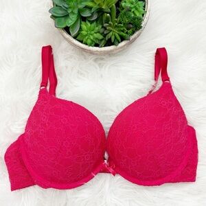 Victoria’s Secret Red Lace Push-Up Pigeonnant Lingerie Bra Size 36C